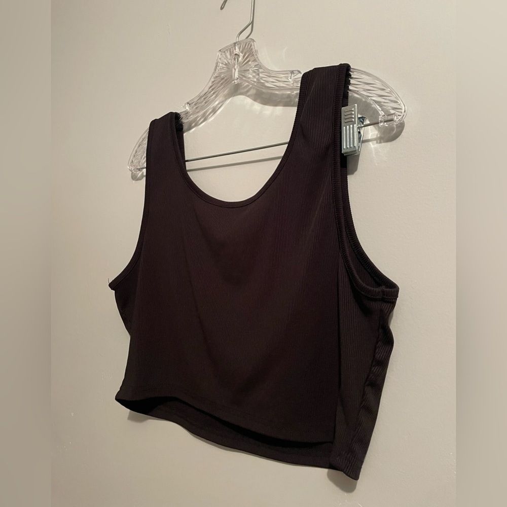 Black Women’s Cropped Tank Top Ribbed Size 2XL EUC Basic Neutral Stretchy Layer - Picture 4 of 9